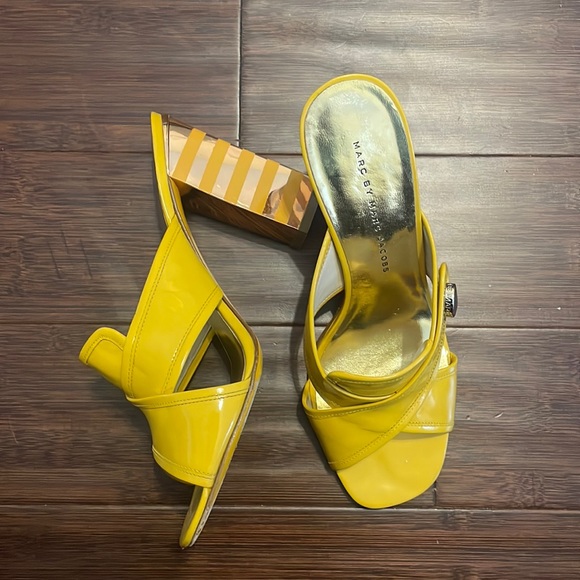 Marc Jacobs yellow leather mule sandals - Picture 1 of 6
